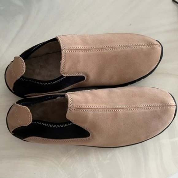 NIB Lands End Men's size 9M Outdoor Slip-on Slipper Camel - Picture 2 of 4